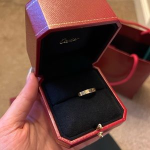 Cartier love band
